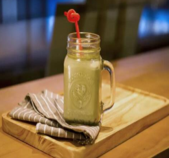 奶茶批發(fā)市場(chǎng)應(yīng)該如何選擇合適的杯子？